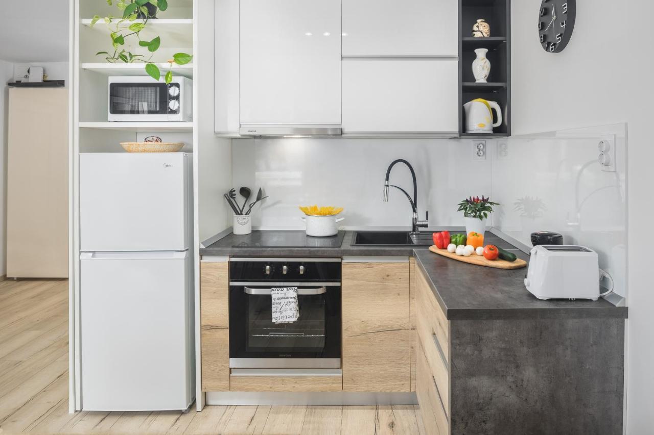App***Max Apartment Пула Екстериор снимка